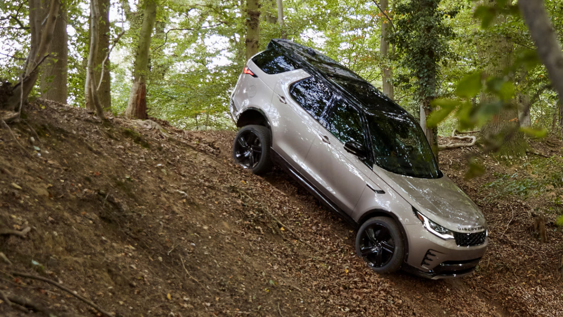 The 2026 Discovery going down a steep hill